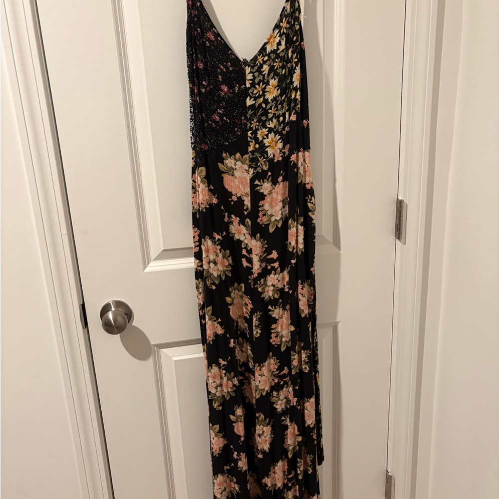 American Eagle Outfitters Black and Pink Floral Romper
